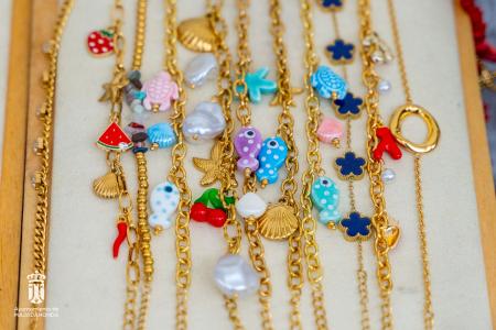 Imagen 090 Textil-bisuteria-10