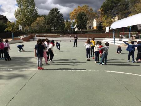 Juegos de Rugby en el CEIP El Tejar