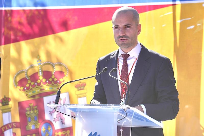 Imagen Majadahonda rinde homenaje a la bandera en su tradicional acto por el 12 de octubre