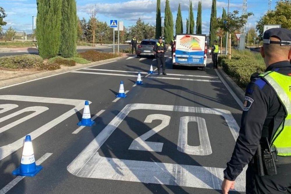 Imagen La Policía Local controla el posible mal uso del teléfono móvil en más de 2000 vehículos de Majadahonda