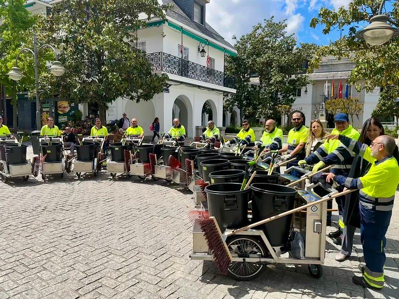 Imagen Majadahonda estrena carros propulsados eléctricamente para la recogida de basura en las calles