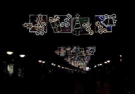 Imagen Majadahonda da la bienvenida a la Navidad con el encendido de las luces de Gran Vía, la actuación de un coro de góspel y chocolatada
