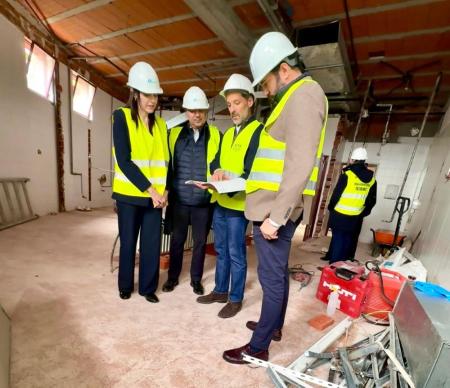 Imagen El Polideportivo “El Tejar” duplica sus vestuarios gracias a las obras de remodelación que concluirán en primavera