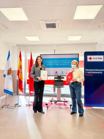 Imagen La alcaldesa de Majadahonda visita la sede de Cruz Roja para conocer los frutos del programa de inserción sociolaboral en el que participa el Ayuntamiento 