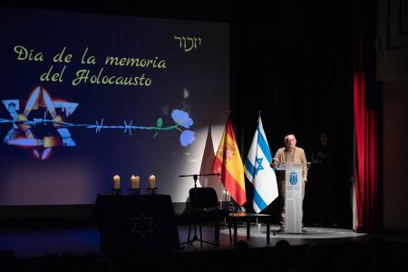 Imagen Trescientos jóvenes de Majadahonda asisten al acto conmemorativo de la Memoria del Holocausto