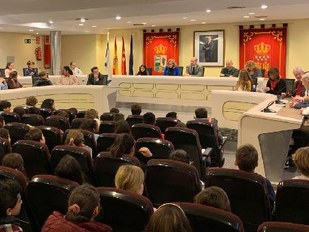 Imagen El Ayuntamiento de Majadahonda celebra un Pleno infantil por el Día de la Constitución