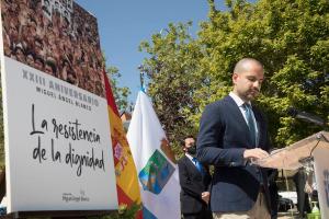Imagen Álvarez Ustarroz reafirma el “compromiso inquebrantable” de Majadahonda con la democracia y la libertad
