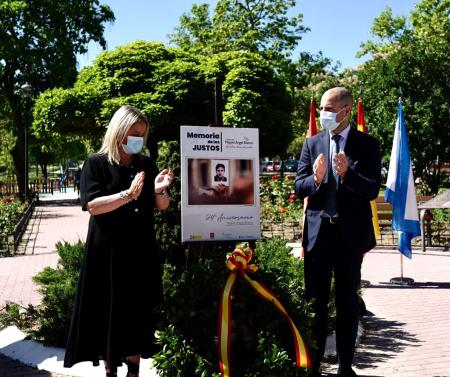 Imagen Álvarez Ustarroz recuerda el compromiso de Majadahonda con las víctimas del terrorismo