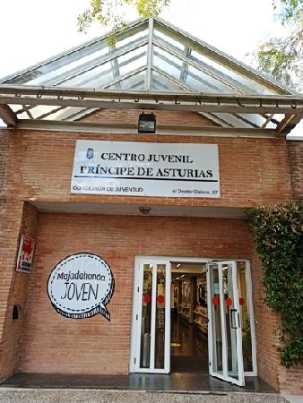 Imagen Actividades de verano para niños/as y jóvenes en el Centro Juvenil.